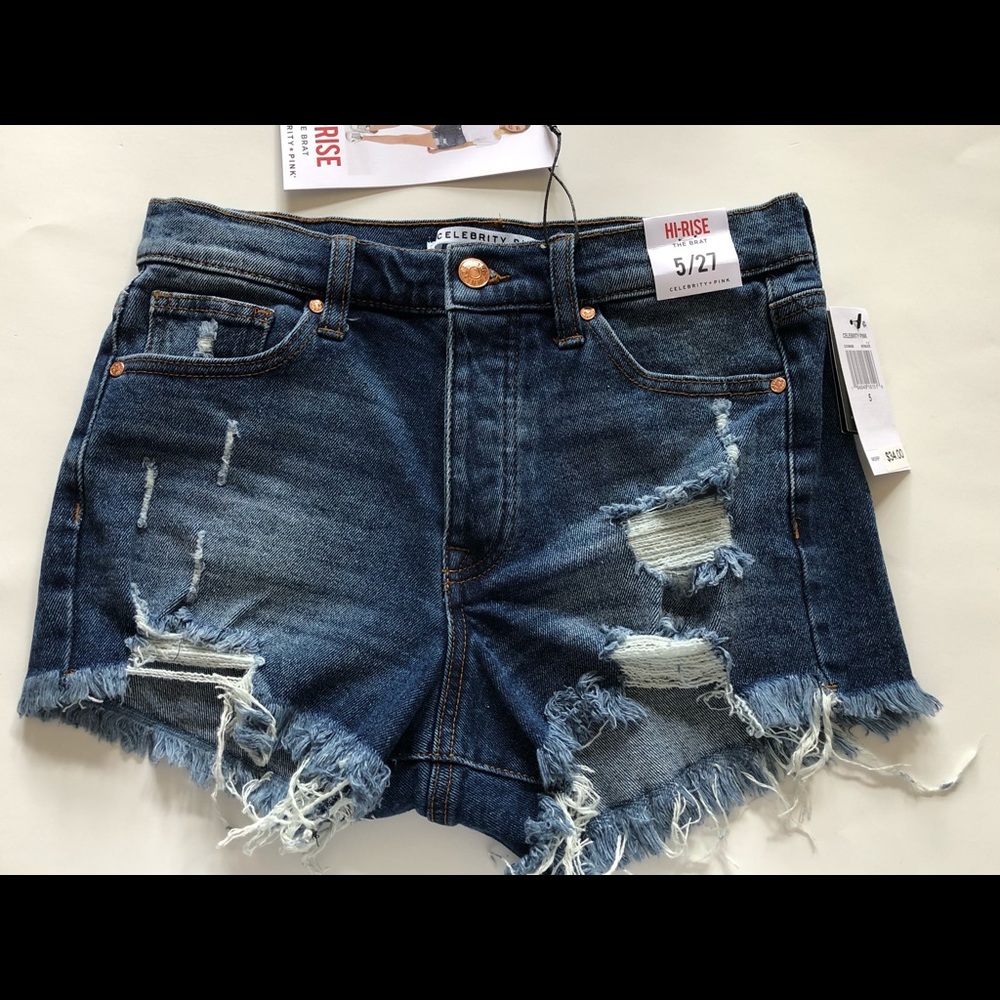 New with tags Hi-rise jean shorts.